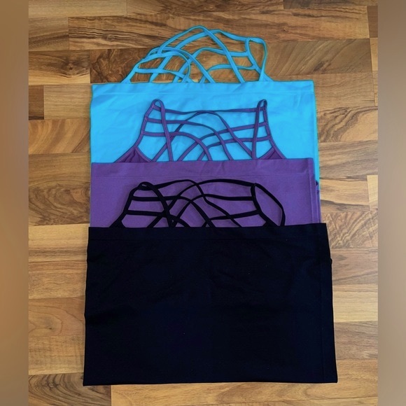 ZENANA OUTFITTERS BUNDLE OF 3 GORGEOUS TANK TOPS. SIZE 2X-3X. - Picture 2 of 10